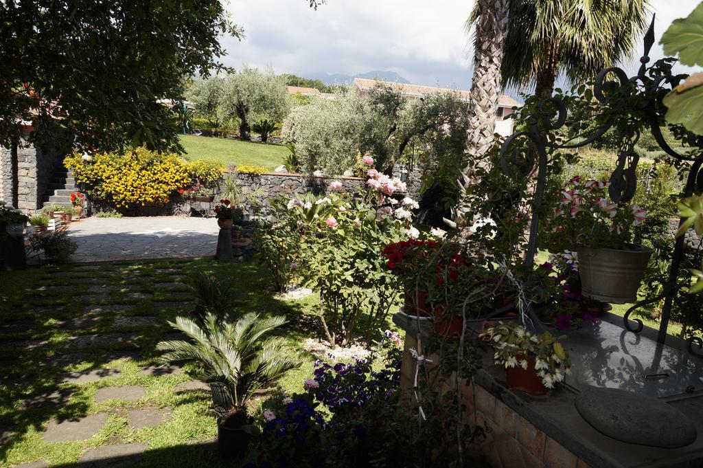 Villa Del Sole Zafferana Etnea Bagian luar foto